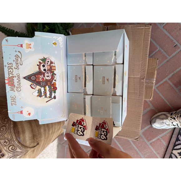 Monsters labubu classic sparkly stars- authentic supply by pop mart - Picture 4 of 6